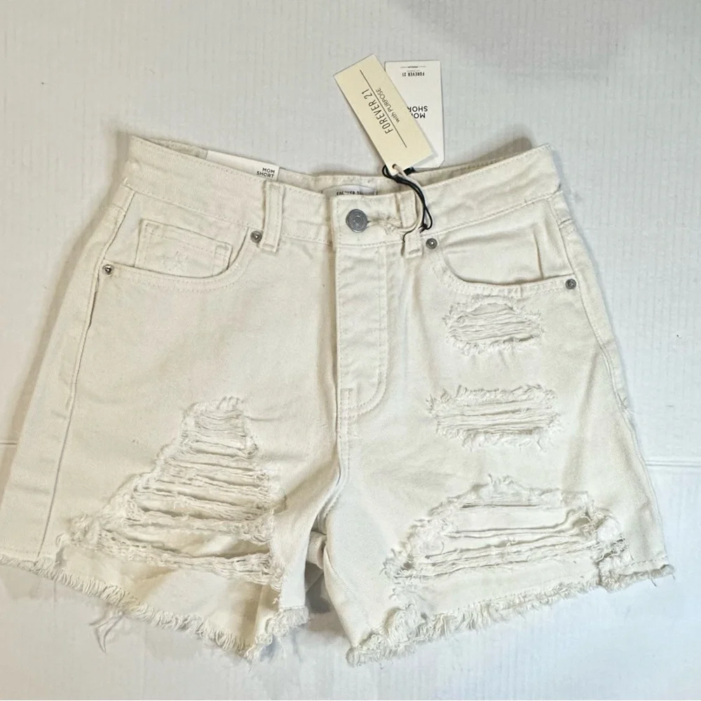 Forever 21 Womens High Rise Relaxed‎ Mom Short Distressed Beige Size 24 NWT